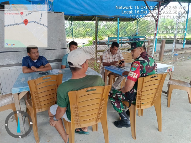 Babinsa Koptu Ade Kurniawan Berikan Penyuluhan Pancasila Kepada Masyarakat Kelurahan Gajah Sakti