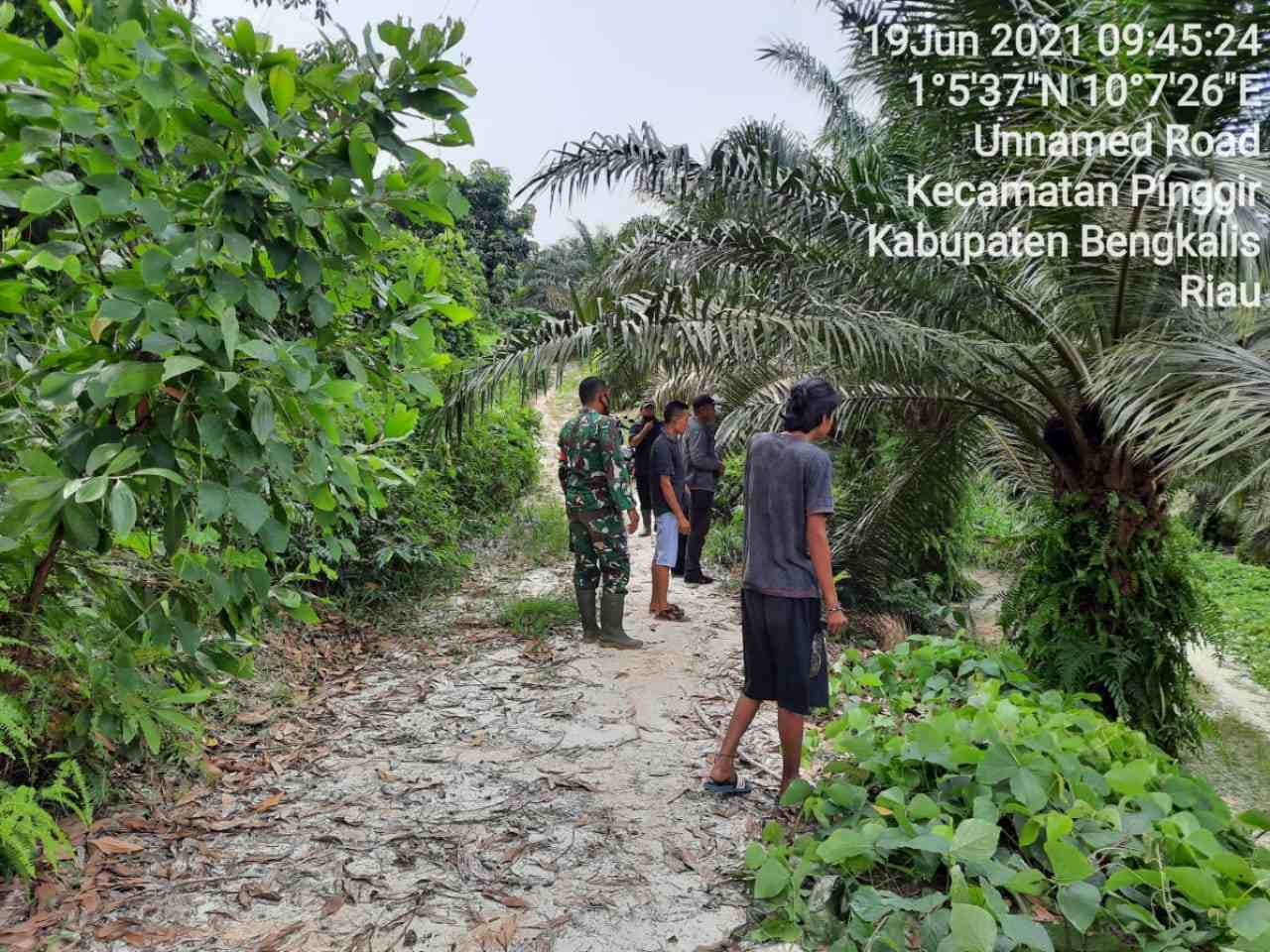 Serka N. Saragih Patroli Titik Hot Spot di kelurahan Balai Raja Hingga ke Desa Buluh Apo
