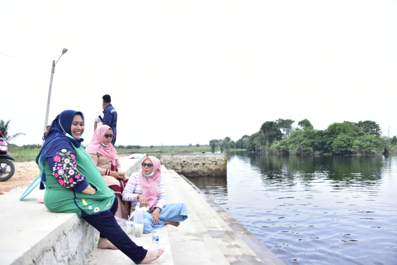 Perkenalkan Wisata Baru di Balai Pungut, Kasmarni Lihat Objek Wisata Alami