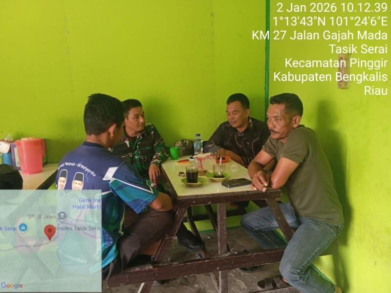 Babinsa Pelda Suprapto Berikan Penyuluhan Pancasila Kepada warga Desa Tasik Serai