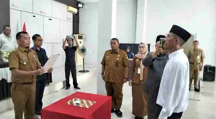 Kurnia Ramadansah Resmi Menjadi Anggota BPD PAW Desa Buluh Apo, DIlantik Oleh Camat Pinggir