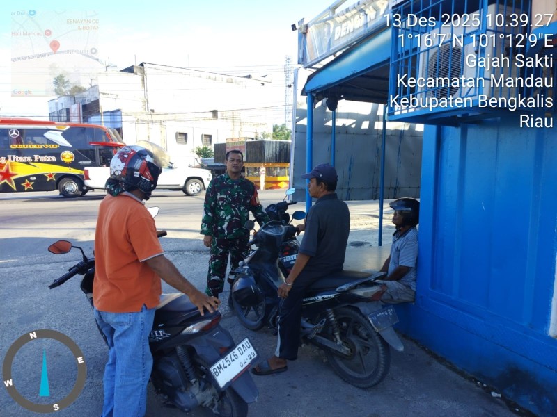 Babinsa Serka Junaidi Berikan Penyuluhan Pancasila Kepada Warga Kelurahan Gajah Sakti, Mandau