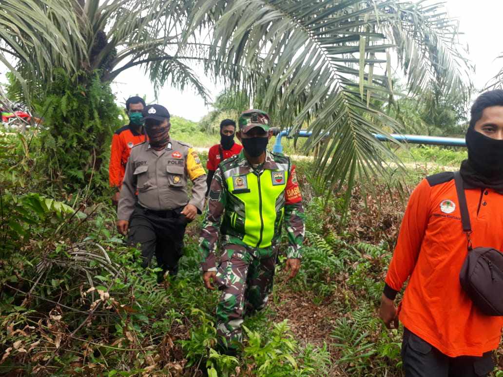 Yakinkan Wilayah Bebas Karhutla, Babinsa Terus Lakukan Patroli