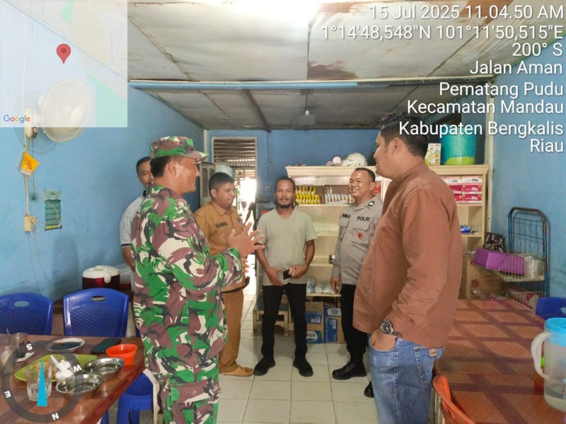 Babinsa Serka Agung Saputro, Berikan Penyuluhan Pancasila Kepada Warga Kelurahan Balai Makam, Kampung Pancasila