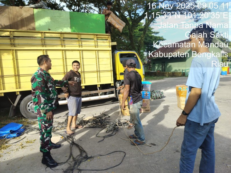 Babinsa Serka Junaidi, Berikan Penyuluhan Pancasila Kepada Warga Kelurahan Gajah Sakti