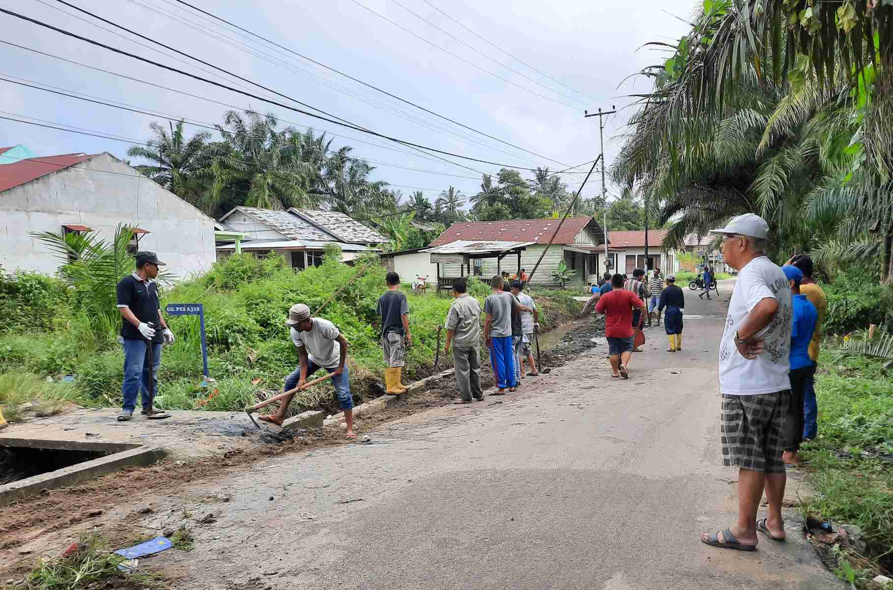 Laksanakan Goro Bersama, Berharap Drainase Ada Solusi Atasi Banjir