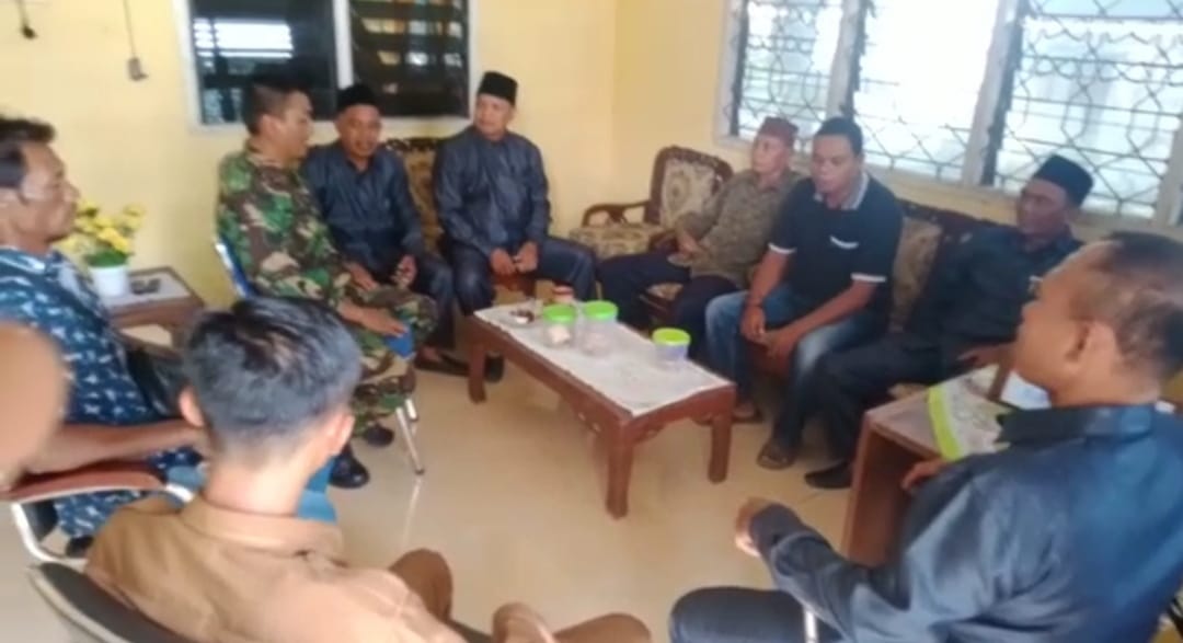 Babinsa Serma Suprapto Laksanakan Komsos di Kampung Pancasila