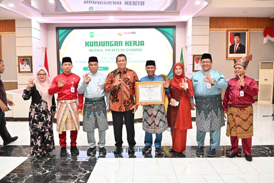 Bengkalis Borong Tiga Penghargaan Pelayanan Publik