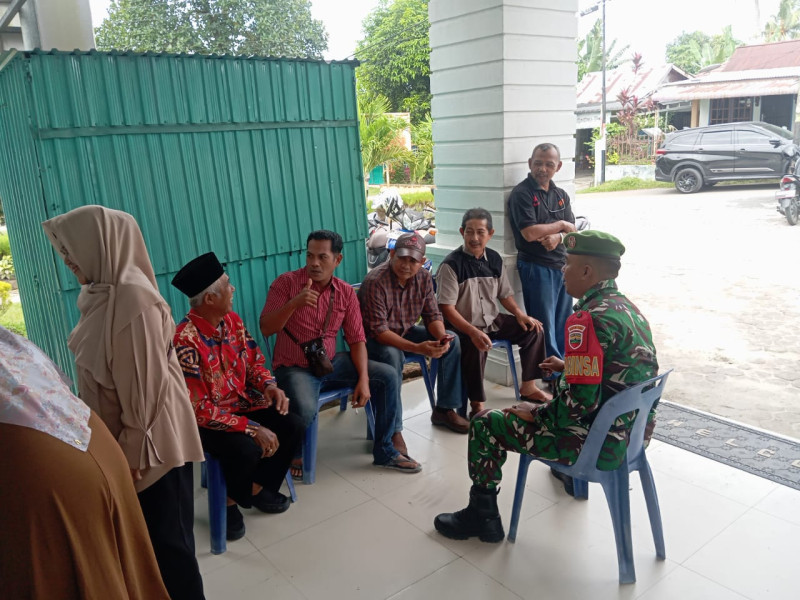 Babinsa Serda Riza Ramdani Berikan Penyuluhan Pancasila Kepada Warga Kelurahan Balik Alam, Kampung Pancasila