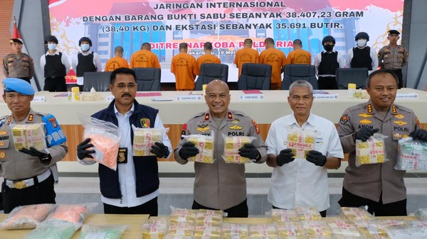 Polda Riau Bongkar Penyelundupan Narkoba Rp 46 Miliar, 5 Kurir Ditangkap