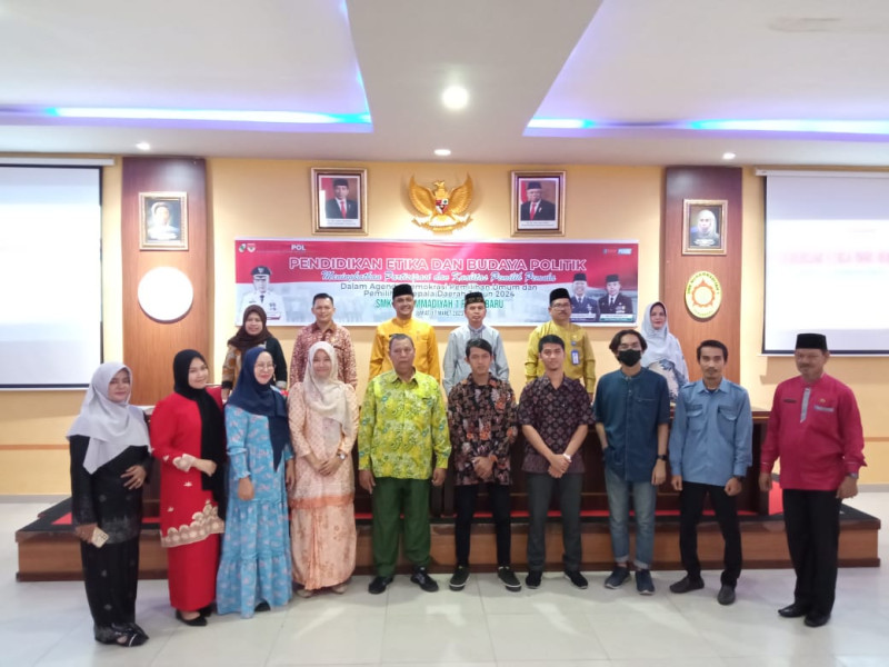Peningkatan Partisipasi Pemilih, Kesbangpol Pekanbaru Sosialisasi di SMK Muhammadiyah 1