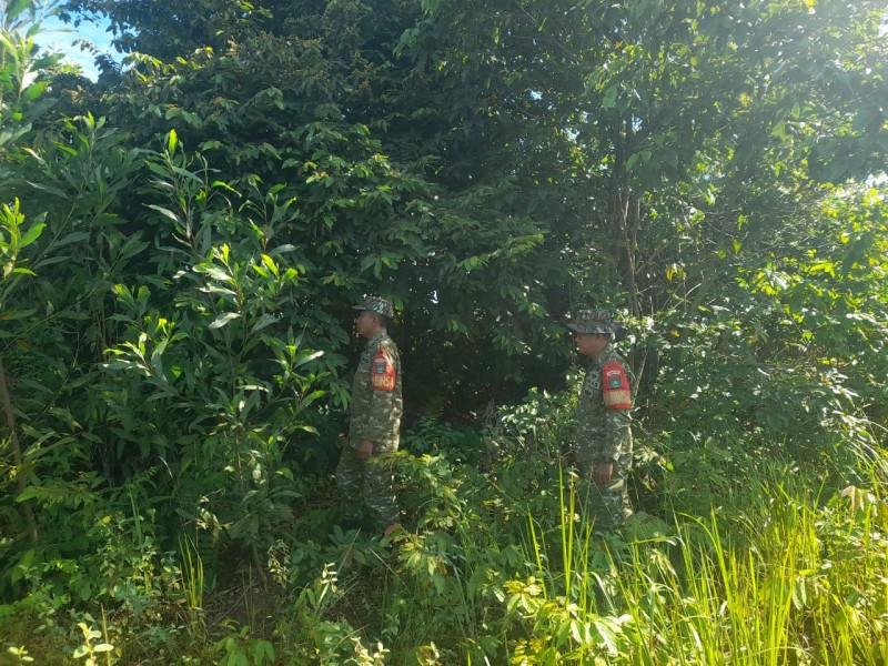 Patroli Karhutla Terus dilakukan, Babinsa Serka Alinaspi, Koptu Yusup Andri W, cek Lahan Rawan di Jalan Tanpa Nama, Pematang Pudu