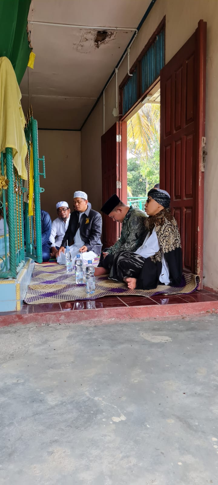 Resmikan Ponpes Al Bahjah Buya Yahya Hadir ke Muara Merupakan Keberkahan Didampingi Kades Akhyar