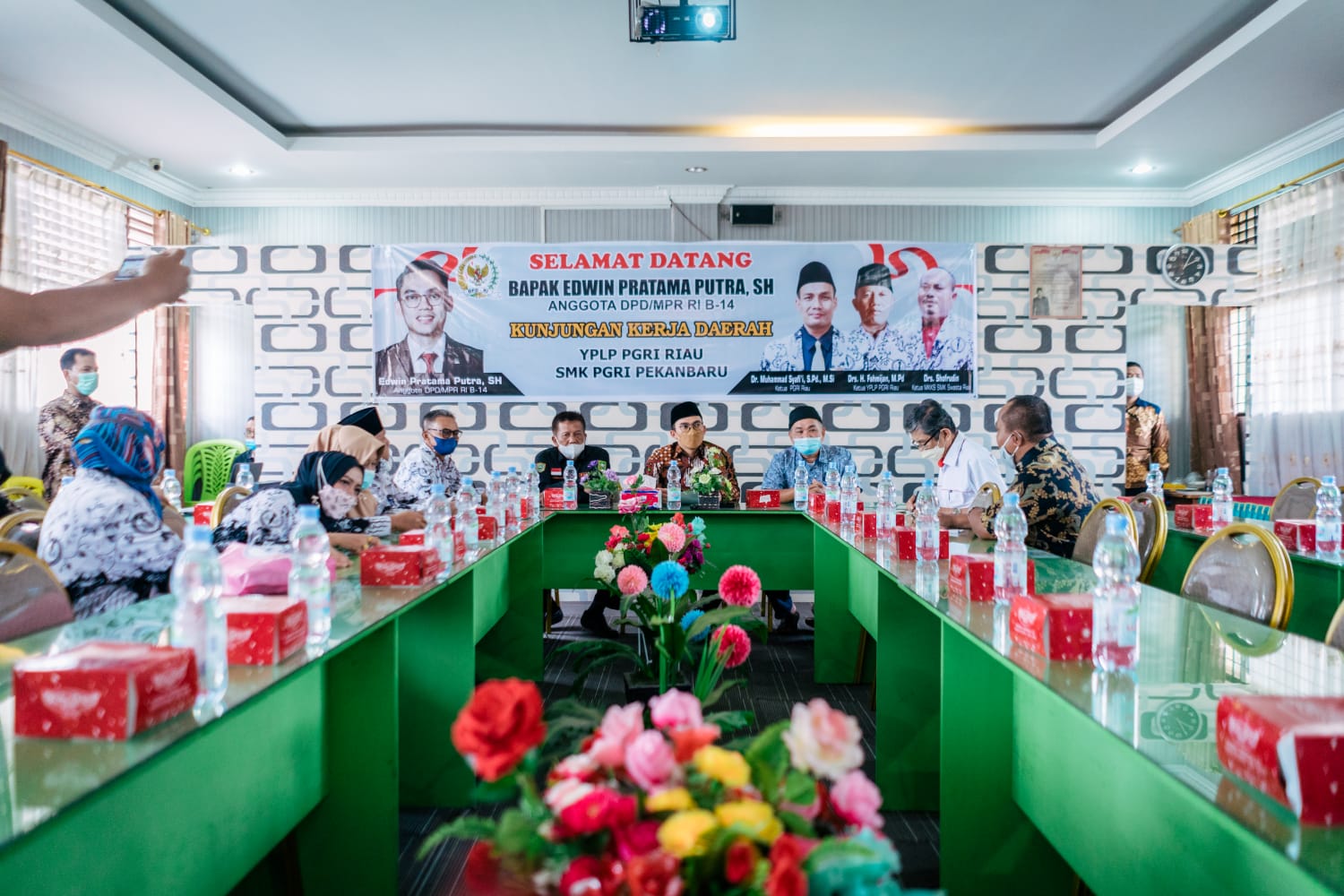 Senator Edwin : Sekolah Swasta di Riau Juga Butuh Perhatian