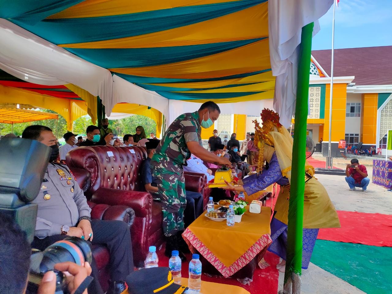 Danramil 03/Mandau Hadiri Peresmian Kantor Camat Talang Muandau
