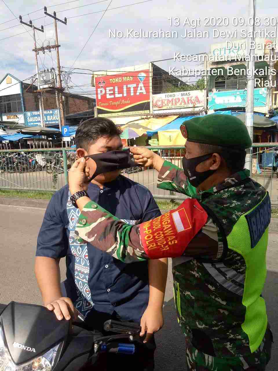 Tim Gabungan Tertibkan Penggunaan Masker di Pasar Duri C-19 Bengkalis