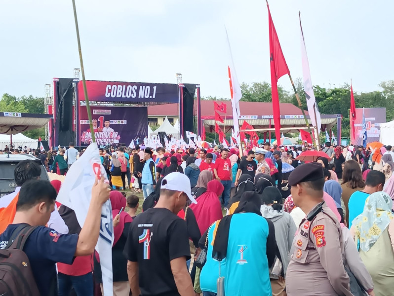 Ribuan Pendukung Paslon 01 KBS Padati Kampanye Akbar di Pinggir