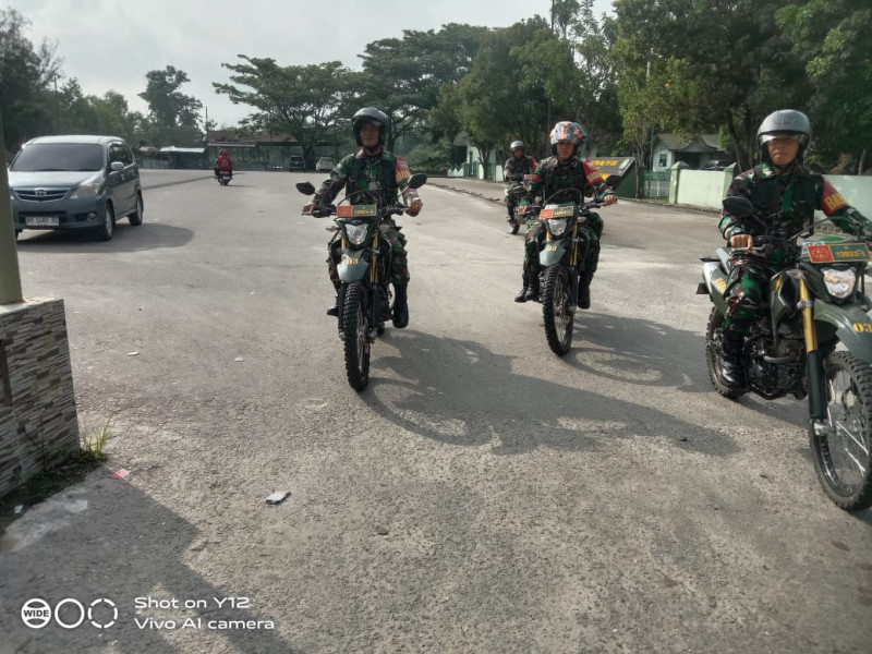 DPP Sertu M. Fikri Berpatroli OMP Bersama Sinergritas TNI - Polri di Wilayah Kecamatan Mandau