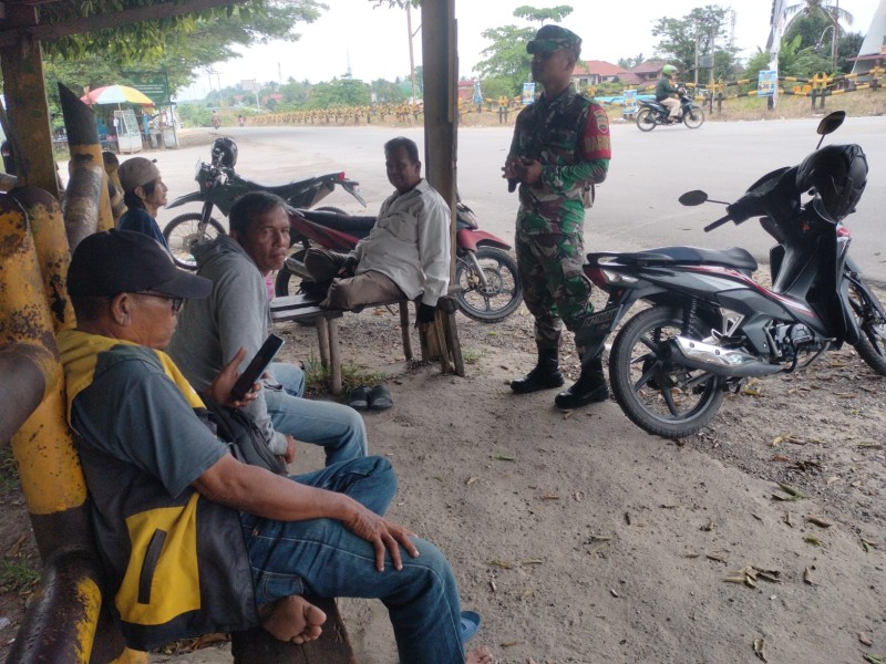 Babinsa Praka IK. Sinaga Berikan Penyuluhan Pancasila Kepada Warga Jalan Rangau