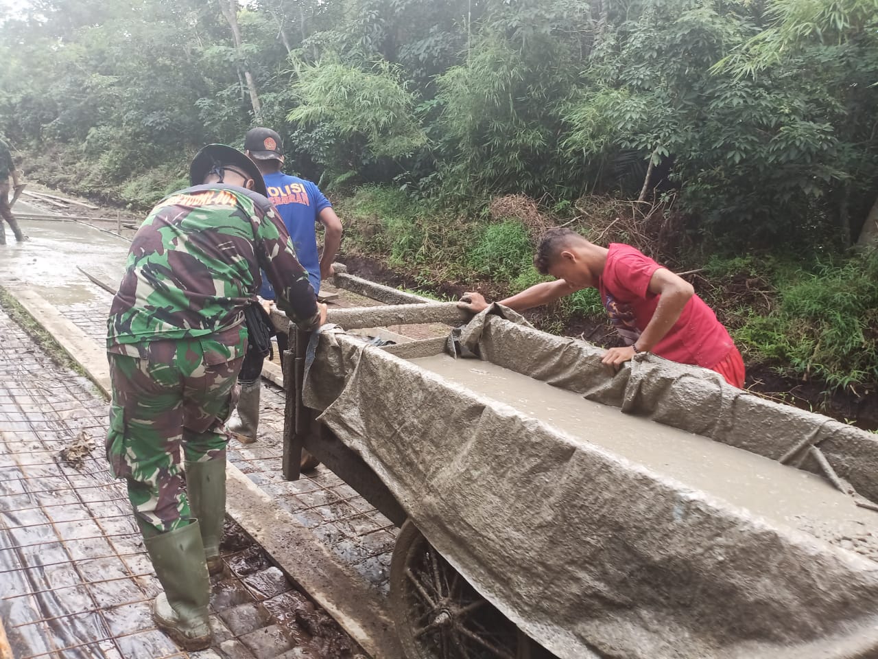 Membantu Pemerintah Dalam Percepatan Pembangunan Daerah Terpencil