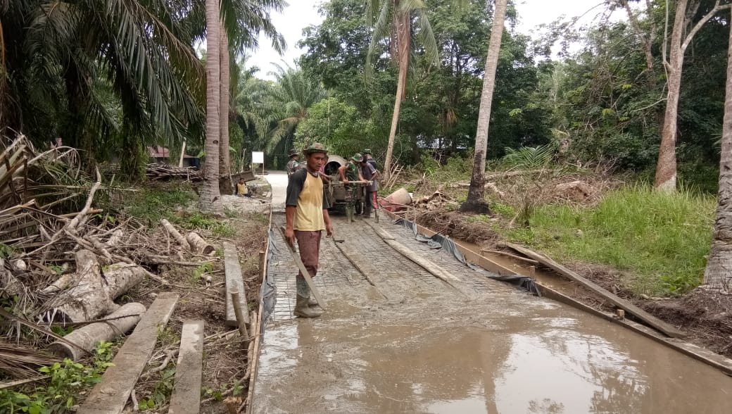 Tokok Masyarakat: Sudah Lama Masyarakat Menanti Pembangunan Jalan Yang Layak