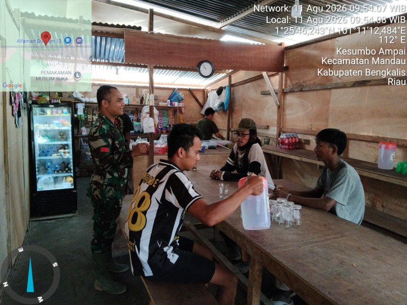 Babinsa Praka Ik. Sinaga Berikan Pemahaman Pancasila Kepada Warga Desa Kesumbo Ampai