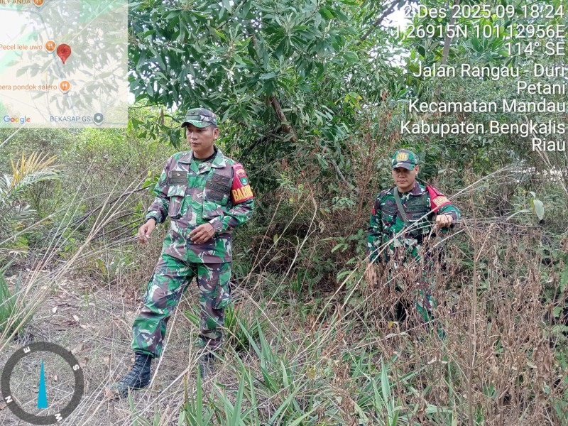 Babinsa Sertu Awaludin, Serda Z.Panjaitan, Praka Amser Patroli Karhutla di Desa Buluh Manis, Batsol