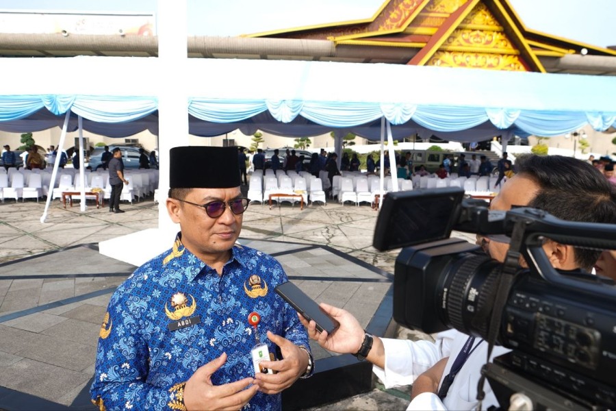 Sekda Riau Syahrial Abdi, Kepedulian Keluarga Jadi Kunci Pembinaan Generasi Muda Dari LGBT