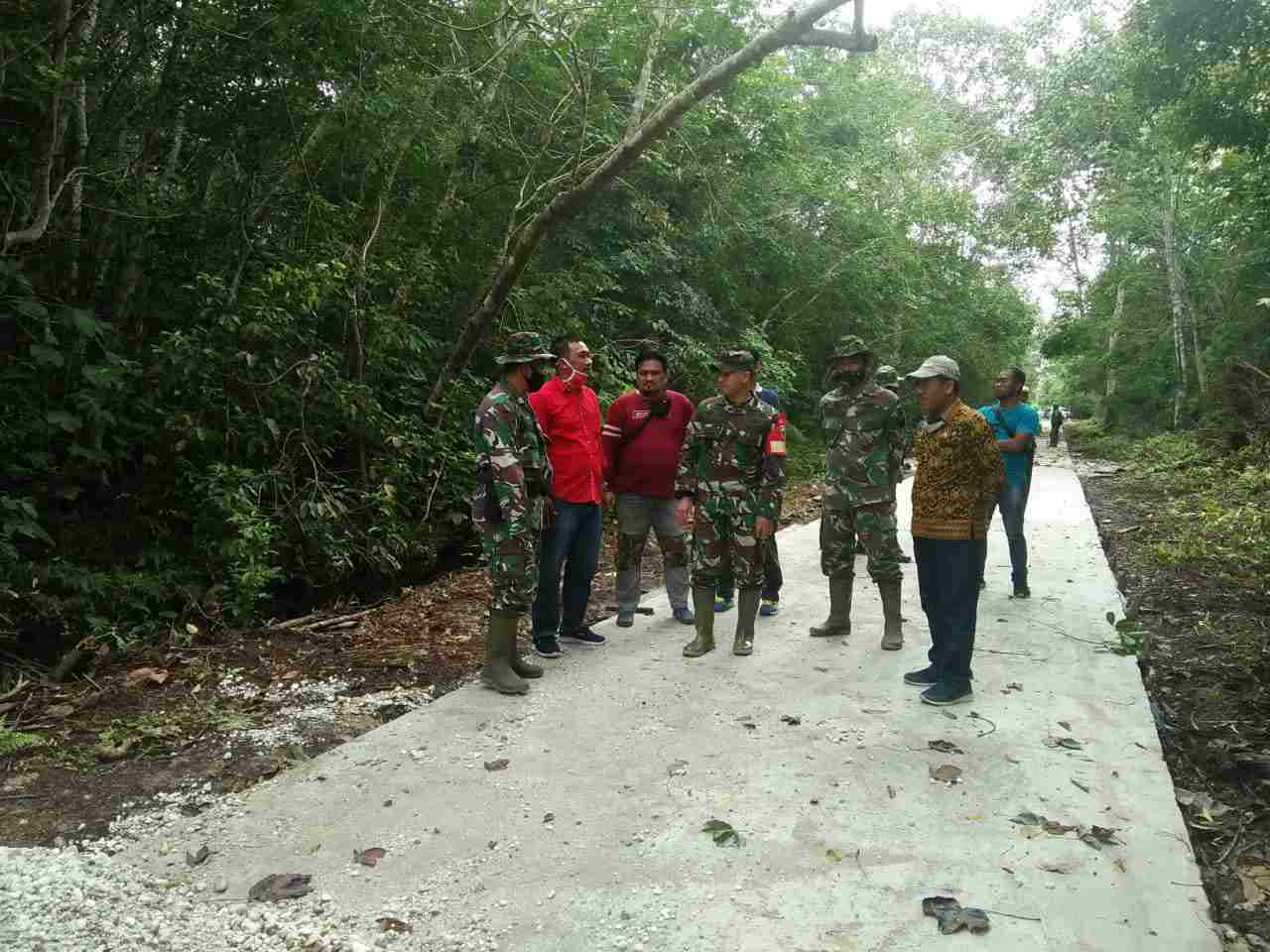 Kodim 0303/Bengkalis TMMD Ke-108 Ciptakan Keharmonisan TNI dan Warga di Bandar Laksamana