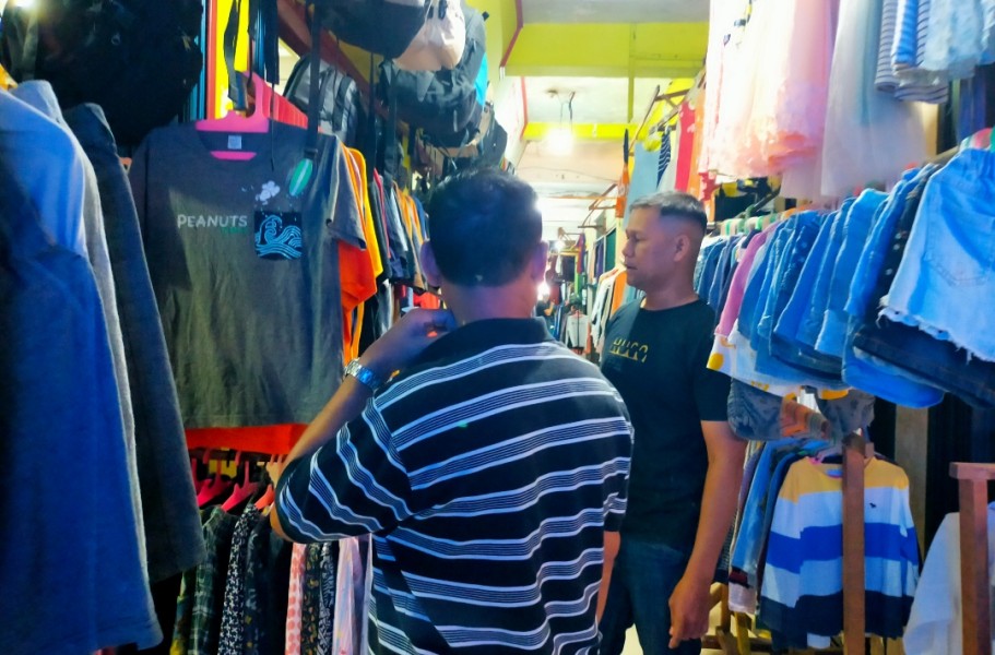 Telusuri Postingan Aksi LGBT di Pasar Mandau Raya, Bhabinkamtibmas Duri Timur Turun Cek Lokasi