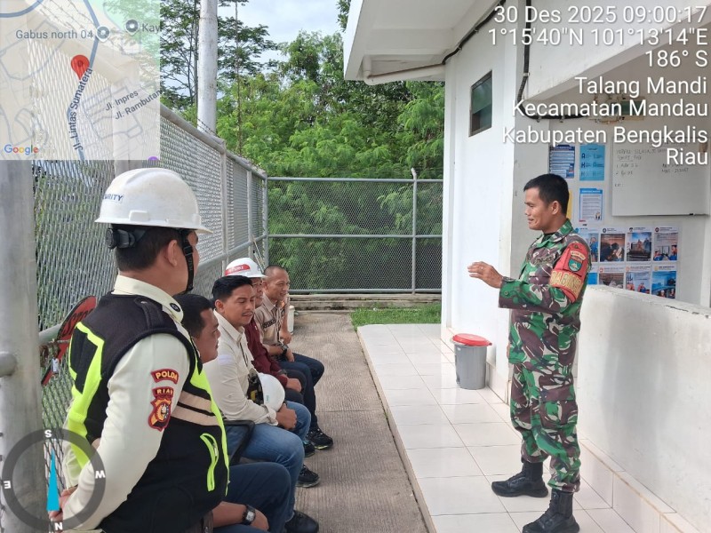 Babinsa Serka SDG Barys Berikan Penyuluhan Pancasila Kepada warga Kelurahan Talang Mandi