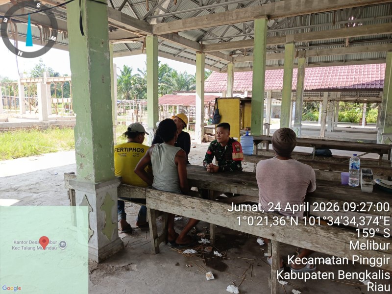 Babinsa Praka Amser Manulang Berikan Pemahaman Pancasila Kepada Warga Desa Melibur