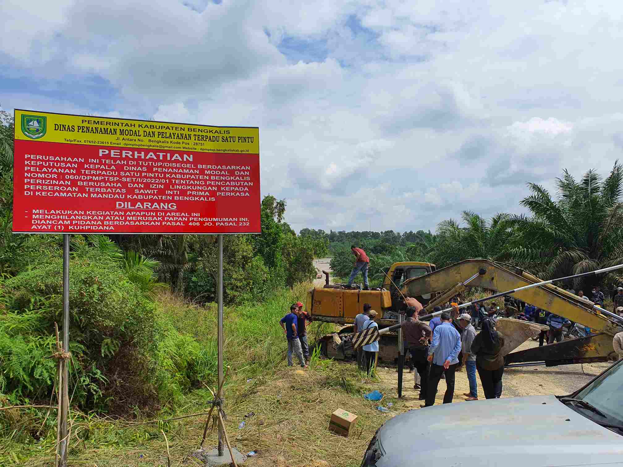 Eksekusi PT. SIPP Rangau, Aparat Gabungan Terjun Pasukan Lengkap ke Pintu Depan PKS SIPP Rangau