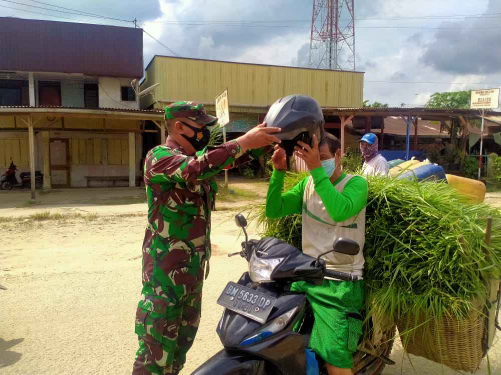 Serma Yulihar Laksanakan Patroli Yustisi, Guna Tingkatkan Protkes di Talang Mandi