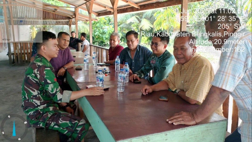 Babinsa Pratu Kifron Berikan Penyuluhan Pancasila Kepada Warga Desa Beringin, Kampung Pancasila