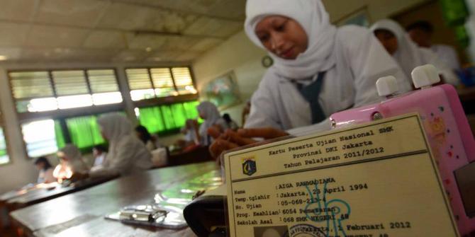 Kurikulum pendidikan 2013 dinilai aneh dan lucu