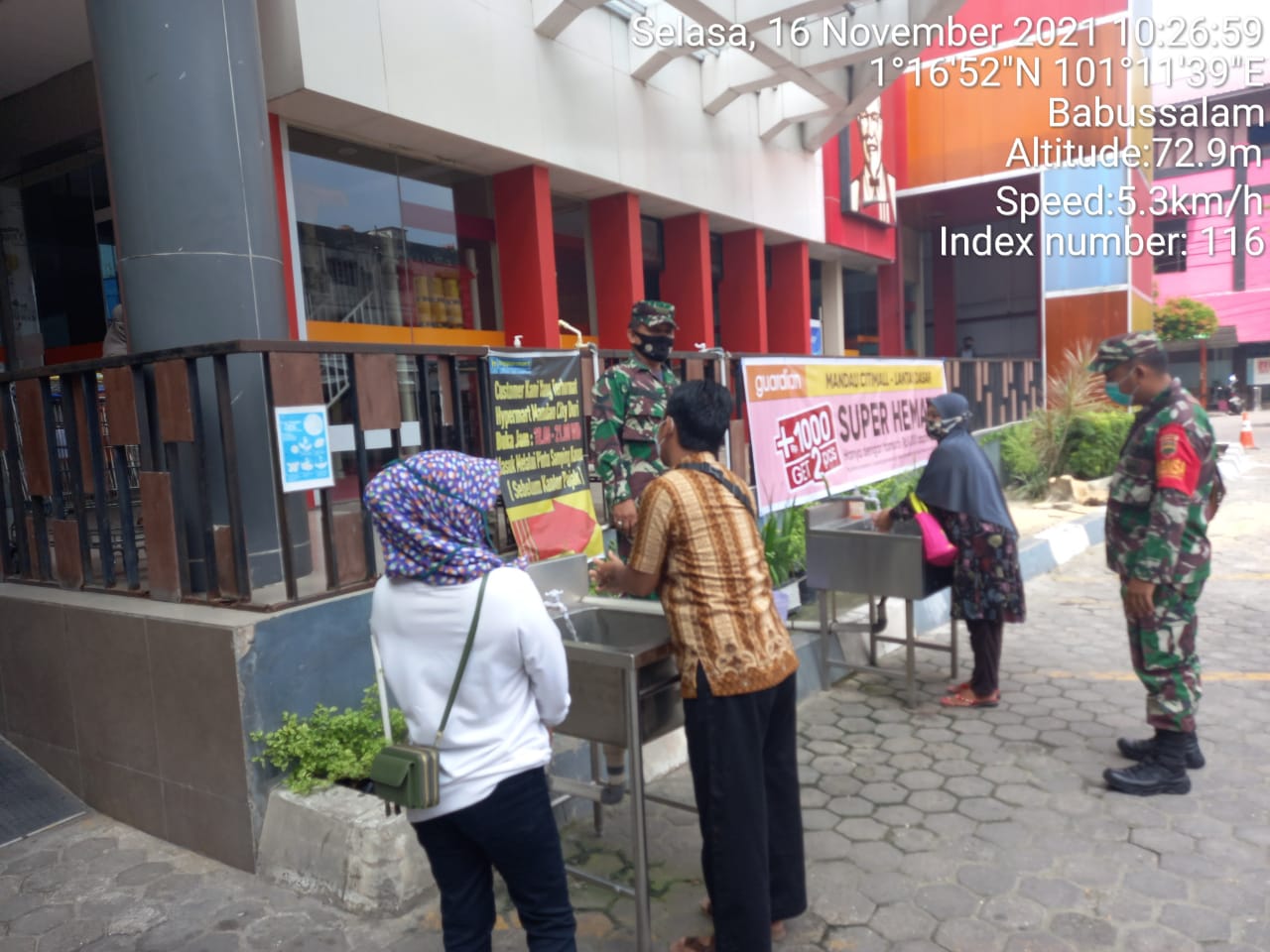 Himbau Protkes di Mancy Oleh Serka Fauzi dan Serda A. T. Silaban