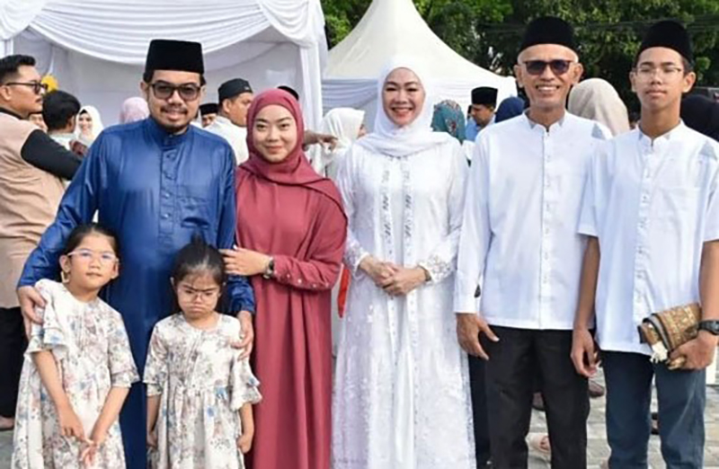 Khusyuk, Pj Wako dan  DPRD Pekanbaru Sholat Idul Adha 2024 Bersama