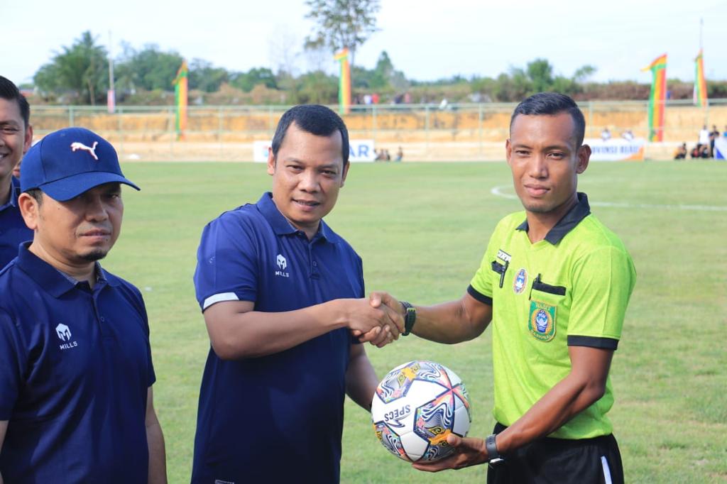 Peresmian Lapangan Sepakbola Sportcenter Pekanbaru Oleh Ketua DPRD Pekanbaru, Sabarudi