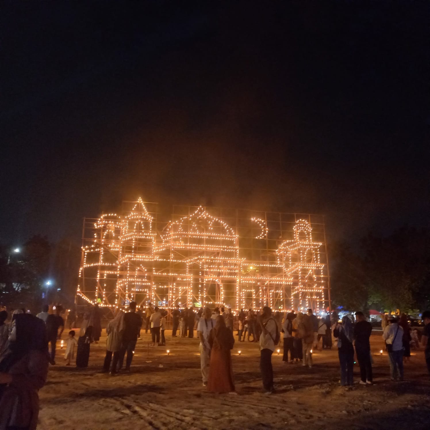 Semarak, Ginda Burnama Apresiasi  Festival Lampu Colok 1445 H